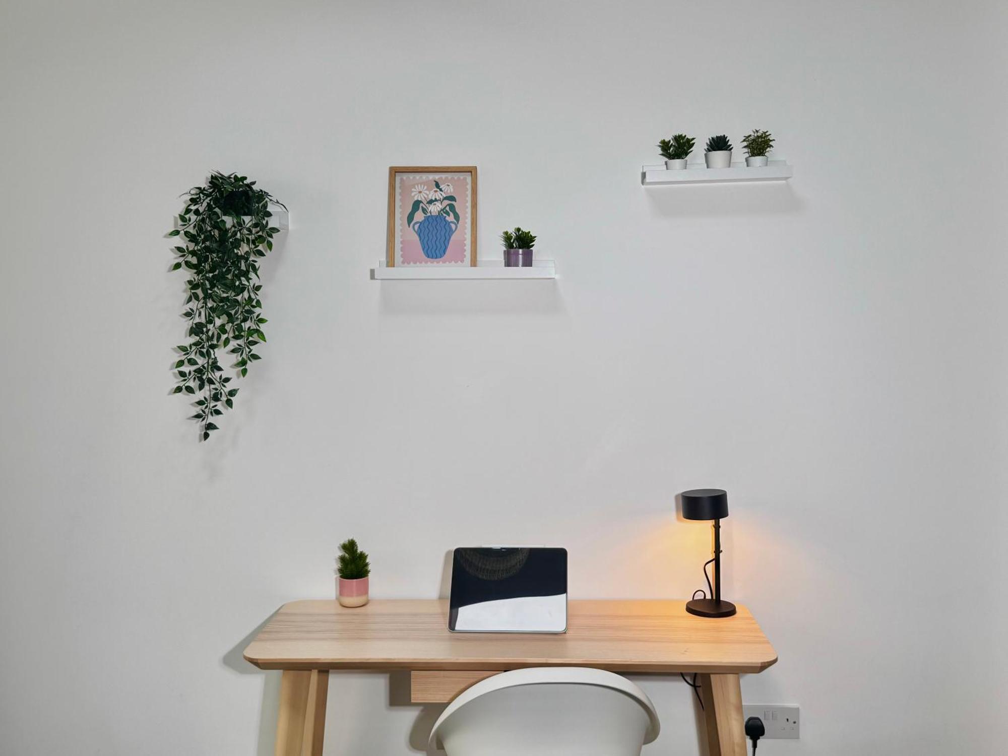 Cosy 1-Bed Flat 30Min To Central London & Parking Экстерьер фото