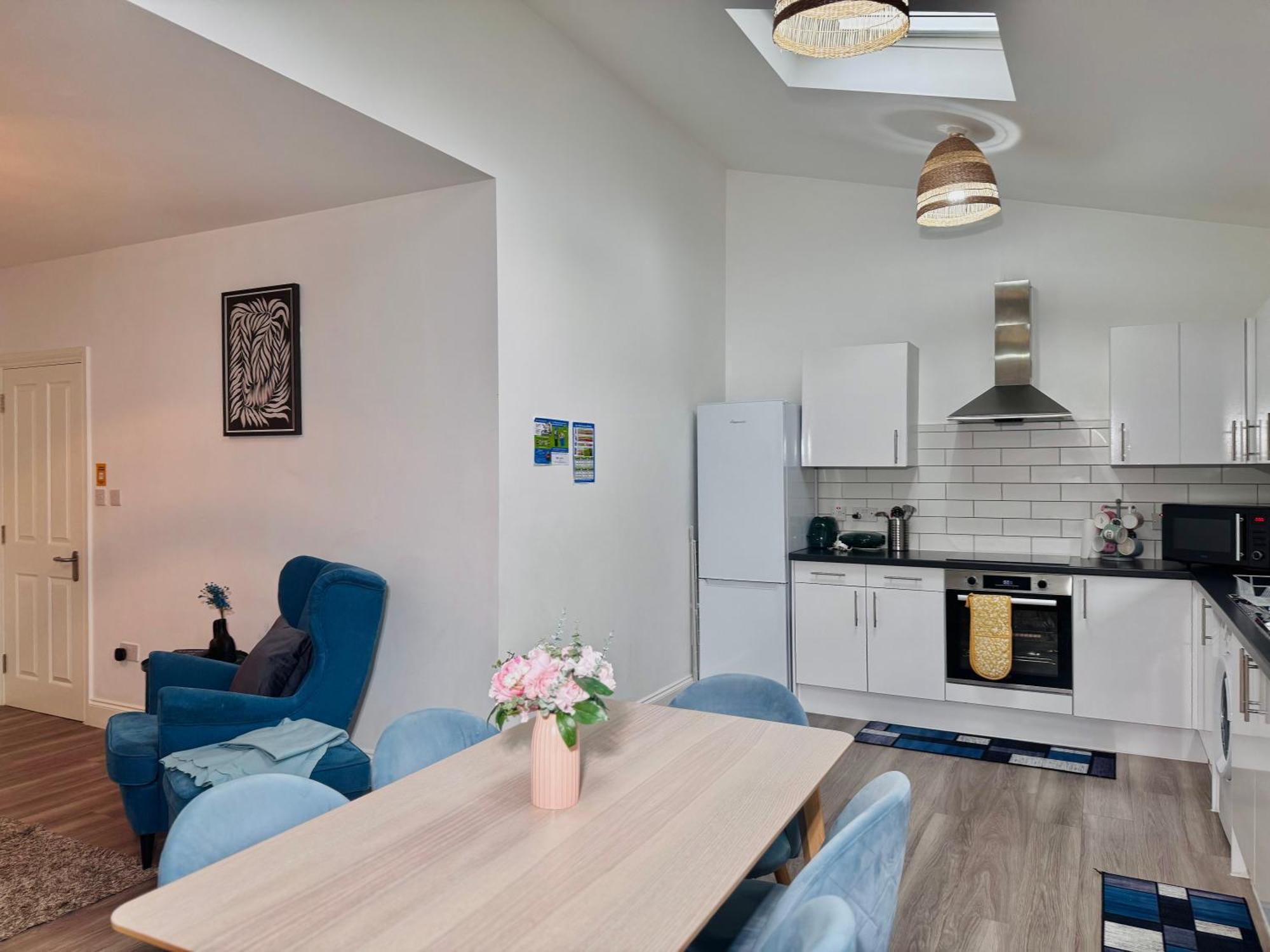 Cosy 1-Bed Flat 30Min To Central London & Parking Экстерьер фото